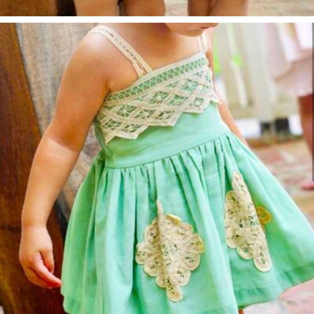 WELL DRESSED WOLF Daydream mint tunic top with lace trim. Baby girl Sz 9 months